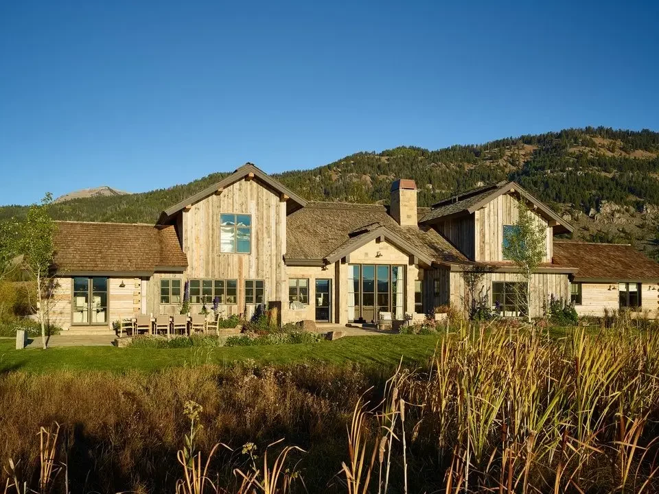 mountain modern revitalization exterior